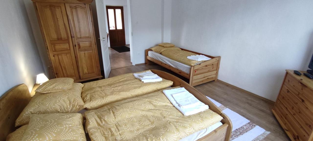 Andrea Vendeghaz Villa Egerszolat Kültér fotó